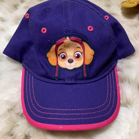 Skye ball cap and glasses - Picture 5 of 11